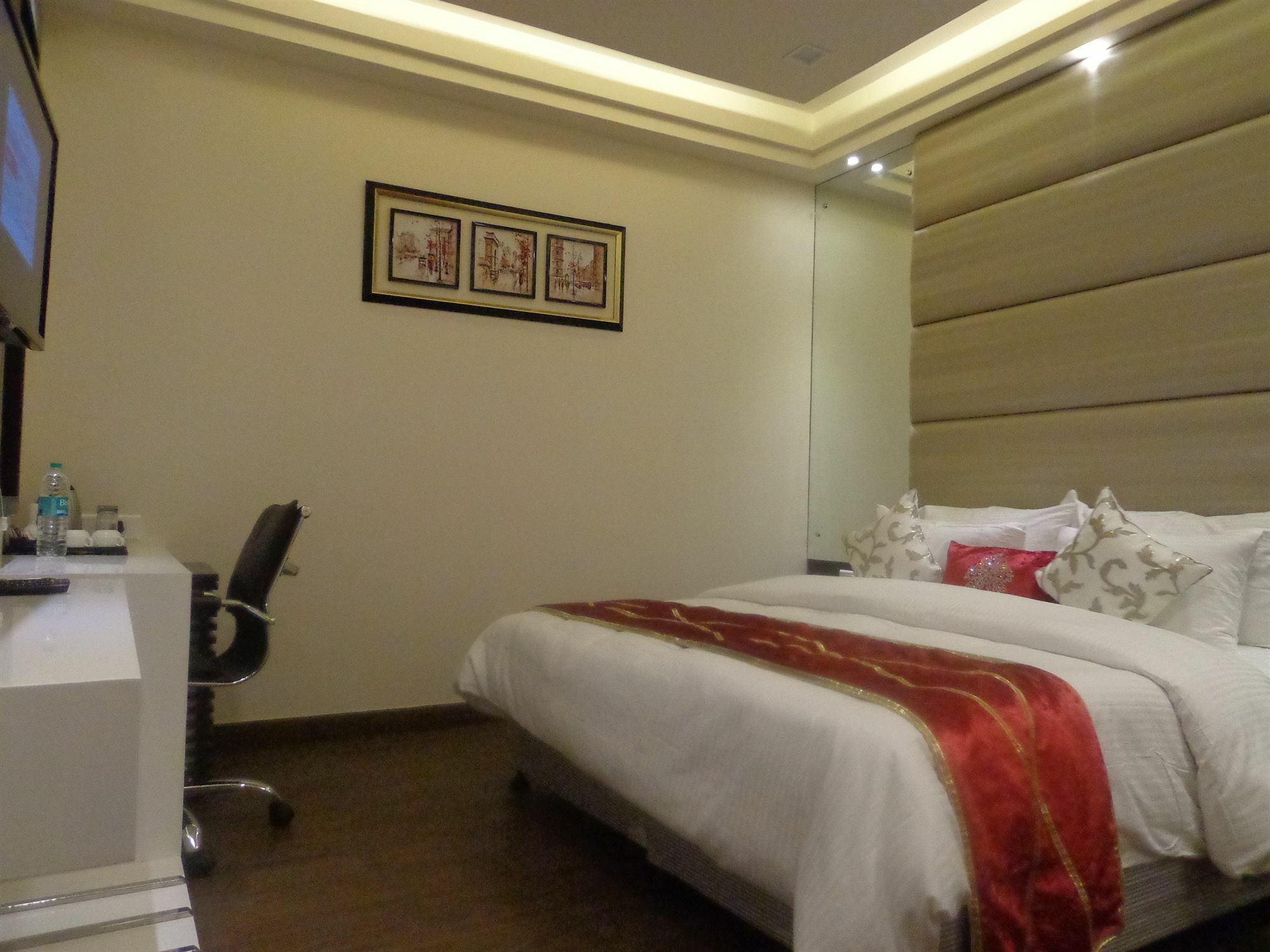 Hotel Taj Princess - Boutique Hotel Delhi  Exterior photo